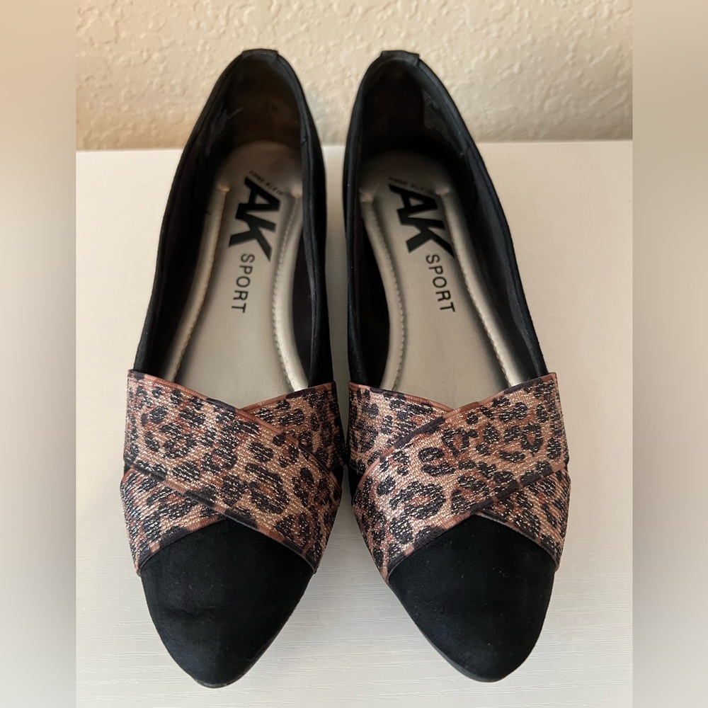 Anne Klein Oalise Women's Flat Black & Leopard Size 7